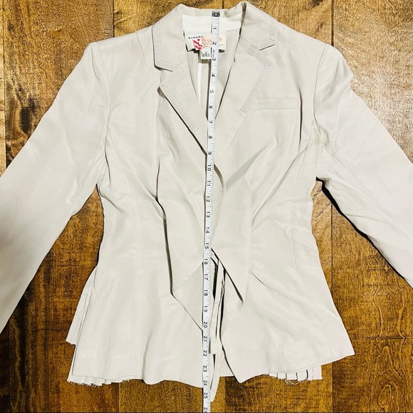 Banana Republic Soft Light Off-white Blazer Jacket with Pleated Details - Picture 12 of 13